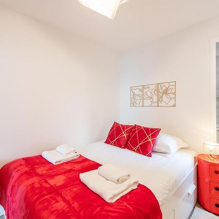 Spacious And Bright 2-Bedroom Large Apartment Very Close To Paris - Near Metro Boulogne-Billancourt Kültér fotó