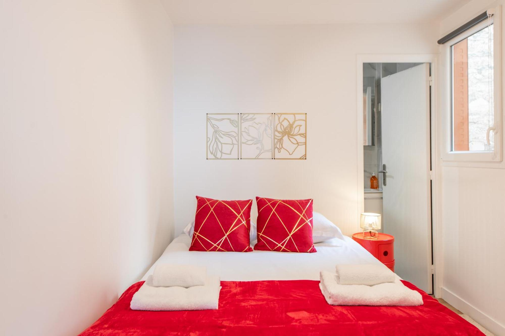 Spacious And Bright 2-Bedroom Large Apartment Very Close To Paris - Near Metro Boulogne-Billancourt Kültér fotó