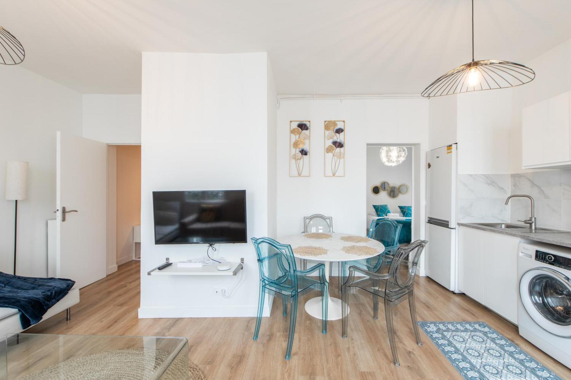 Spacious And Bright 2-Bedroom Large Apartment Very Close To Paris - Near Metro Boulogne-Billancourt Kültér fotó